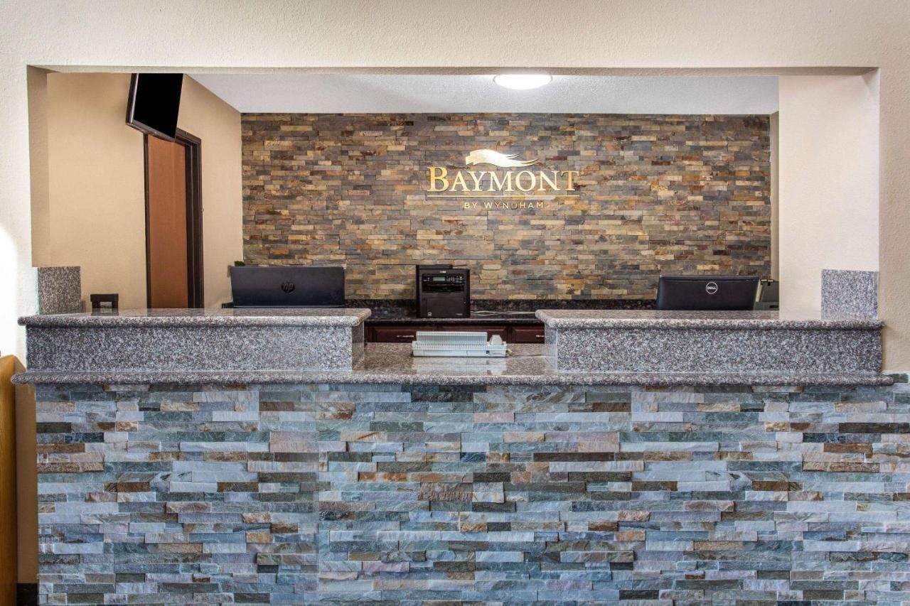 Hotel Baymont By Wyndham Joliet Exterior foto